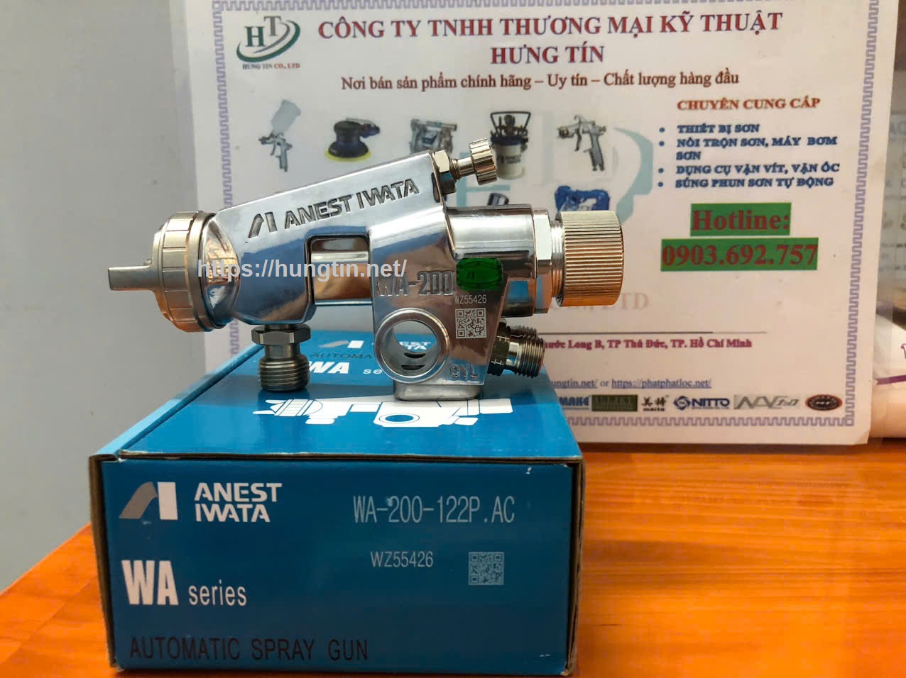 Súng phun sơn tự động Anest Iwata WA-200-122P Hàng Loại 2